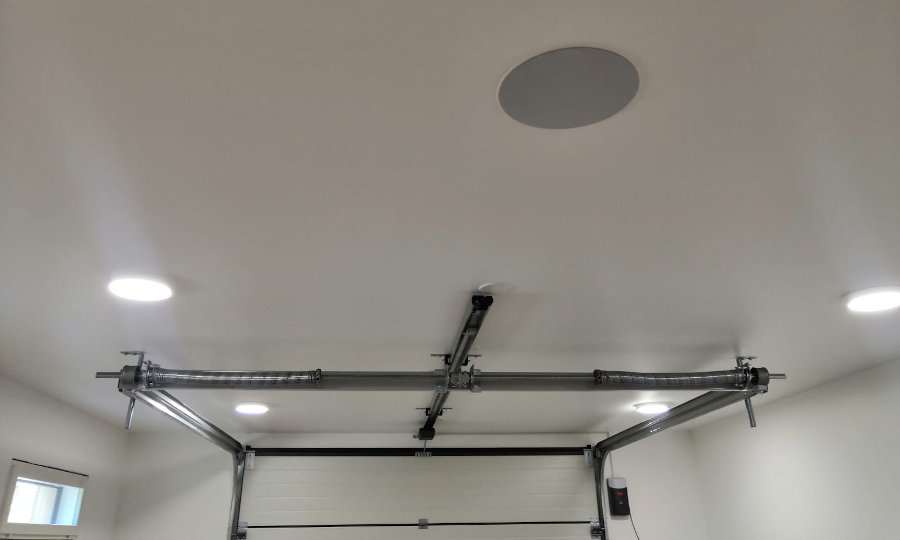 HUONEKOHTAISESTI-autotalli-540h-900w